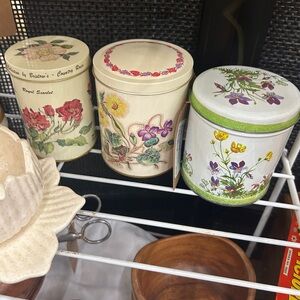 Set of 3 Floral Vintage Style Storage Tins